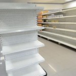 CARACAS: La escasez también “acosa” a los jóvenes
